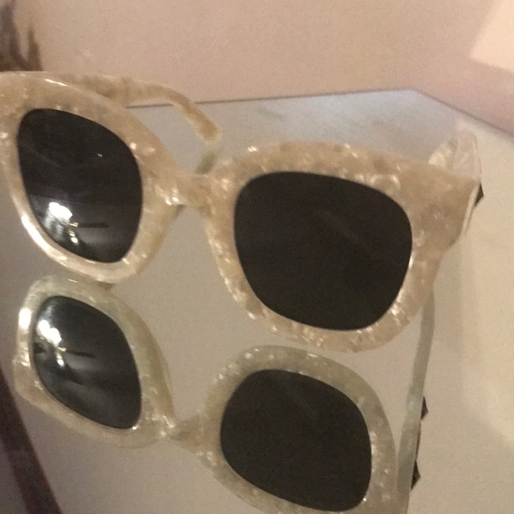 Gucci core sunglasses
